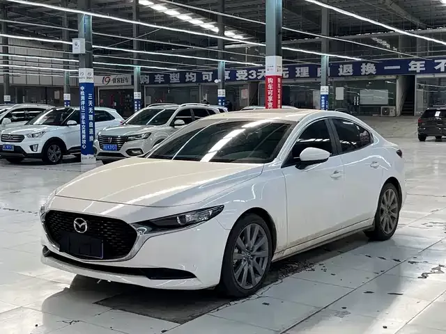 Mazda3 Angkesela 2025 2.0L Automatic Premium Edition