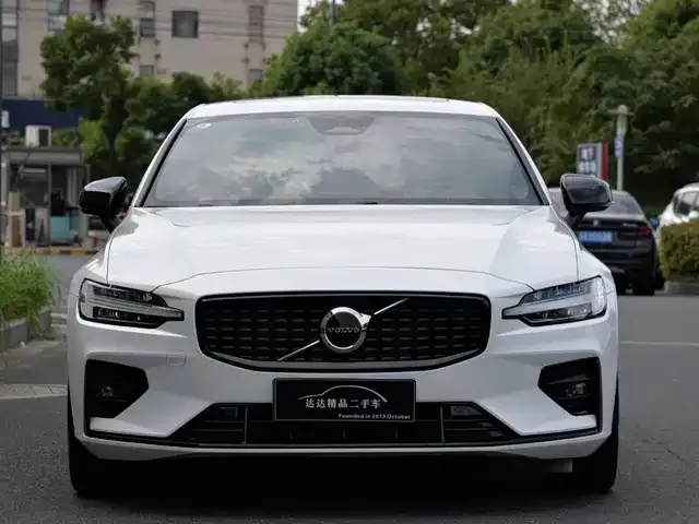 Volvo S60 2025 B5 Zhiya Sports Edition
