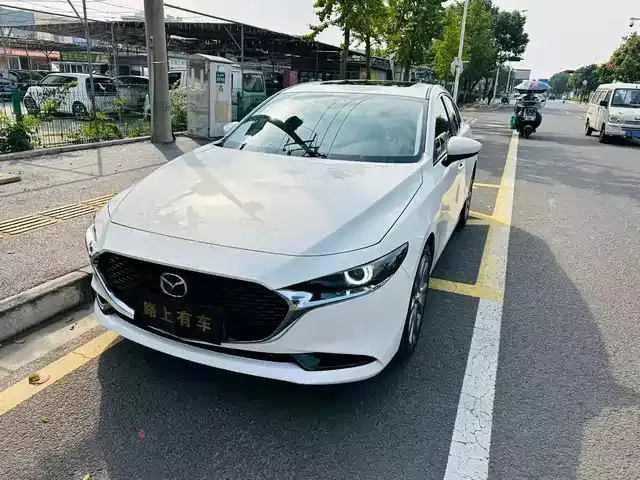 Mazda3 Angkesela 2023 2.0l Automatic Premium Edition