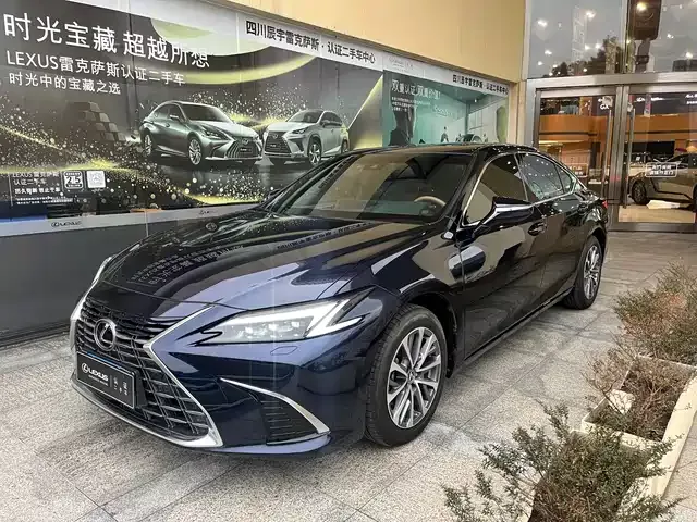 Lexus Es 2025 200 Premium Edition