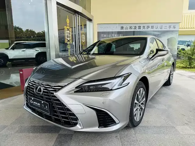 Lexus Es 2025 200 Premium Edition